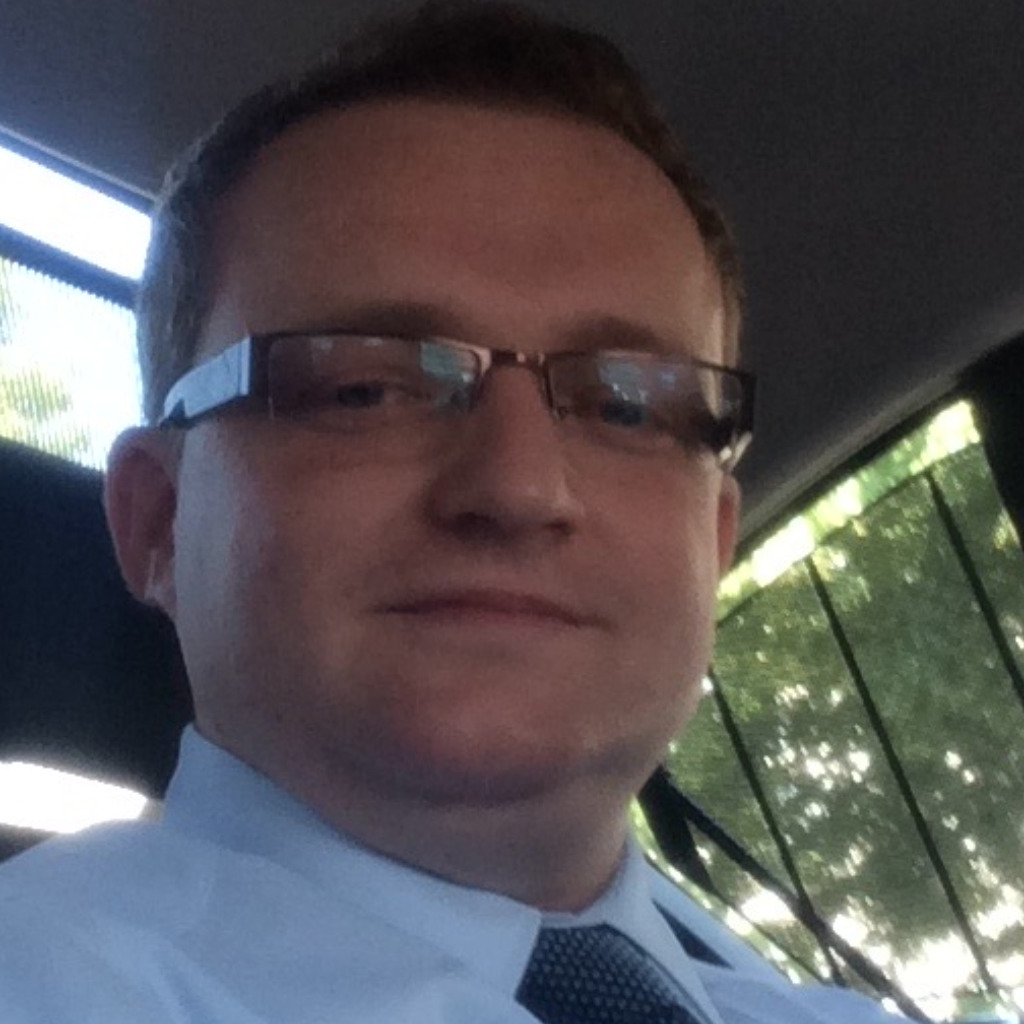 Arkadiusz Makowski Konstruktion Projektleiter / System Administrator