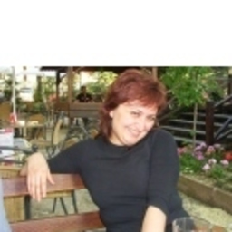 Esra Tanış