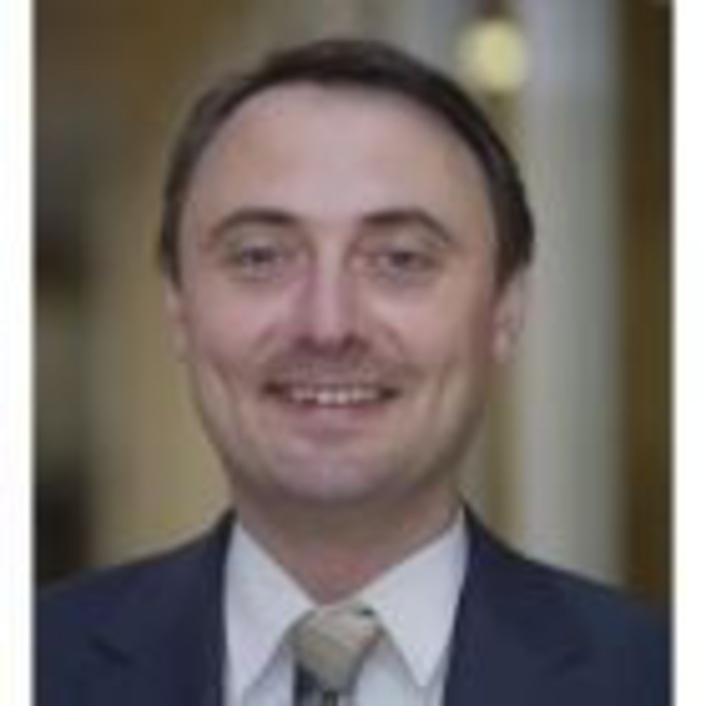 Manfred Reuter Manager, Data Management North America Siemens Corp