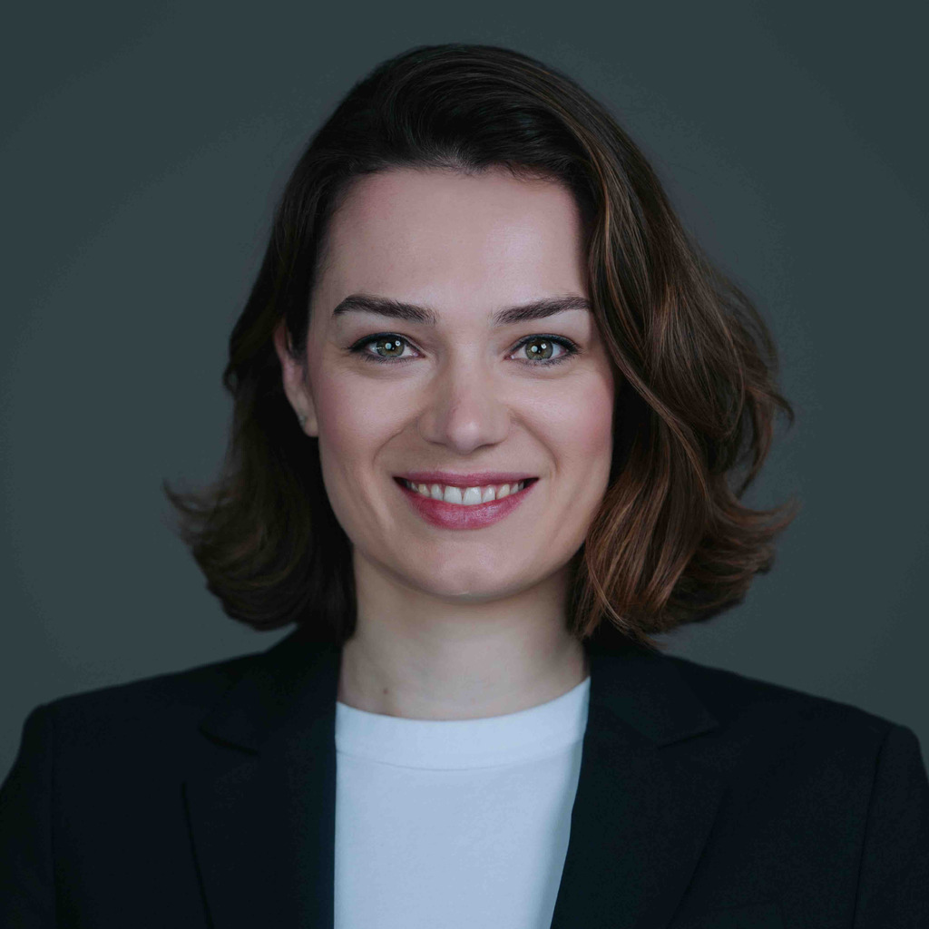 adrienne-lock-engagement-manager-oliver-wyman-xing