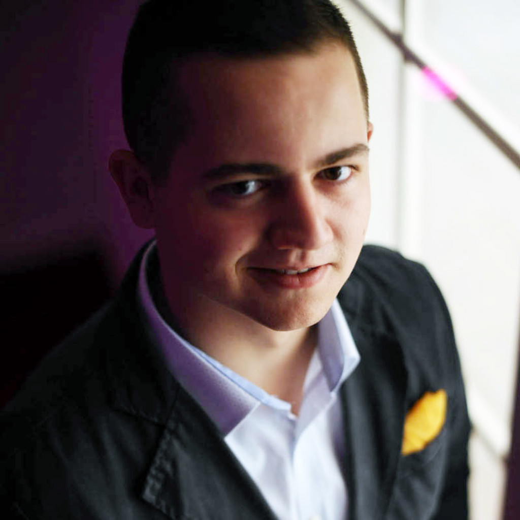 Stefan Freund Working Student intech GmbH XING