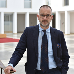 Dr. Thomas Schreiner