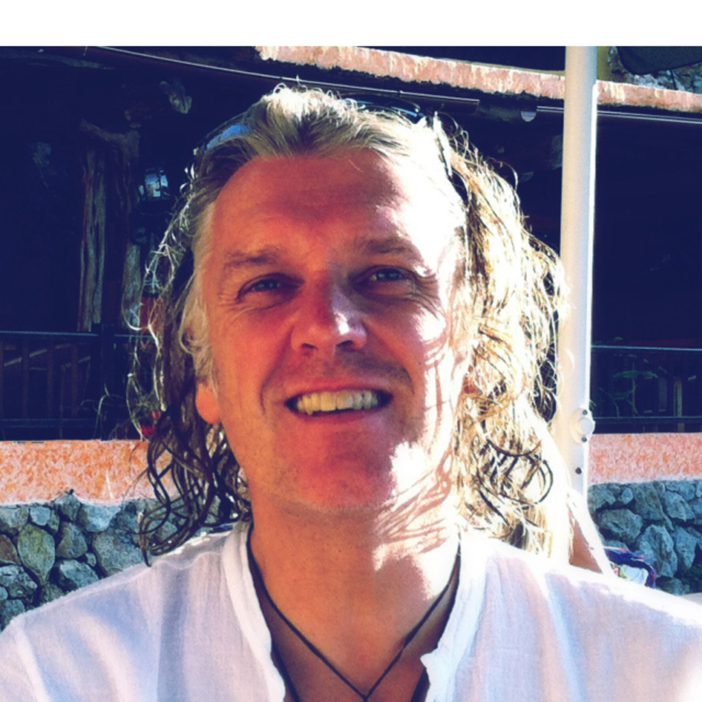 Alex Macartney Geschäftsführer Comic & Illustration XING