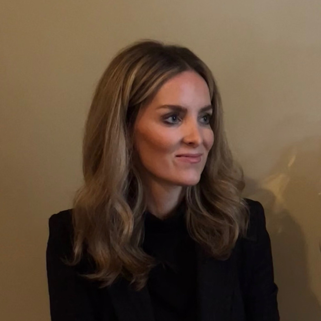 Jennifer Zahn Teamlead Media Strategy E. Breuninger GmbH & Co. XING