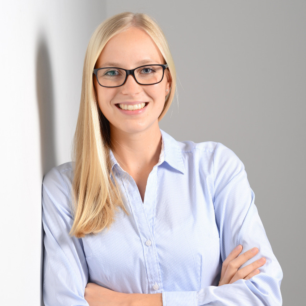 Stephanie Watts Technical Accountant Hannover RückGruppe XING