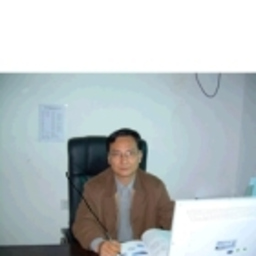 亮 谭