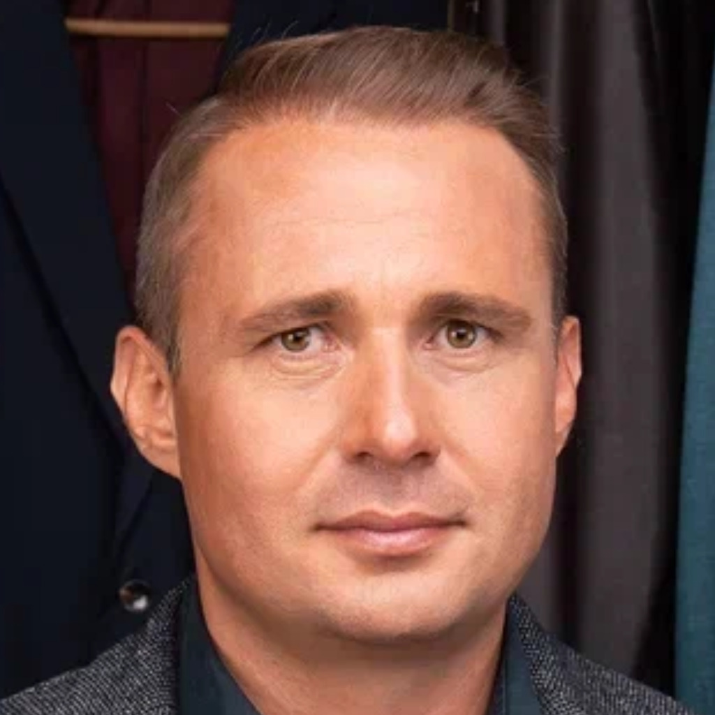 Oskar Hartmann FOUNDER&PRESIDENT HARTMANN HOLDINGS XING