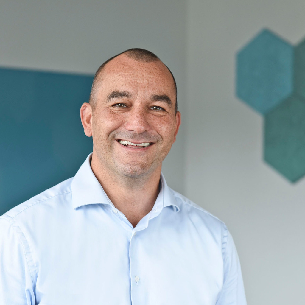 André Girnus Chief Executive Officer (CEO) Athlon Germany GmbH XING