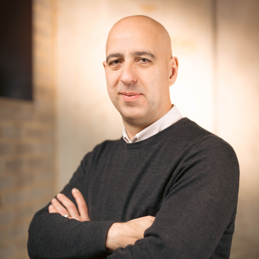 Claudio Costa Strategy & Transformation Consulting Director