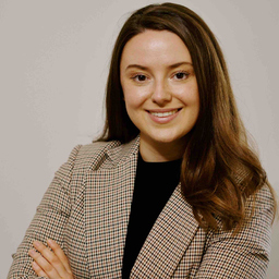 Julia Pronikow