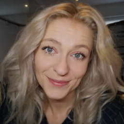 Sarah Uedelhoven 