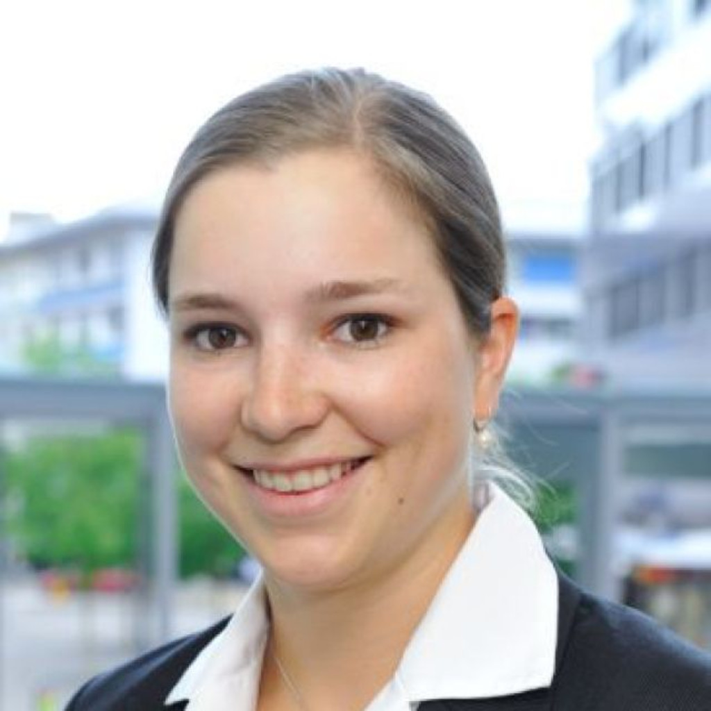 Social Media Profilbild Claudia Schneebeli 