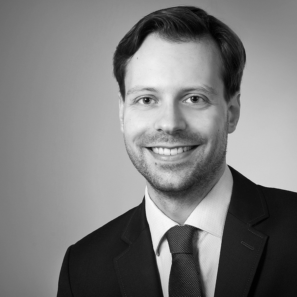 Dr. Björn Lohrmann Senior Software Engineer GmbH XING