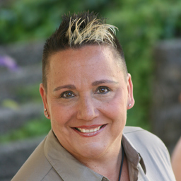 Elke Schad