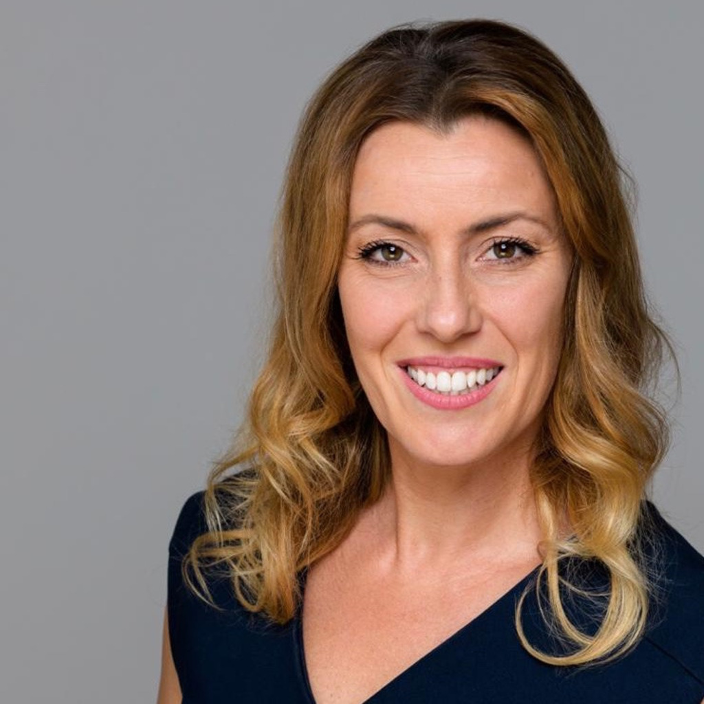 Anne Schreckenbach Standortleiterin Projekt und Baumanagement