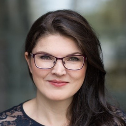 Dr. Nicole Wilde