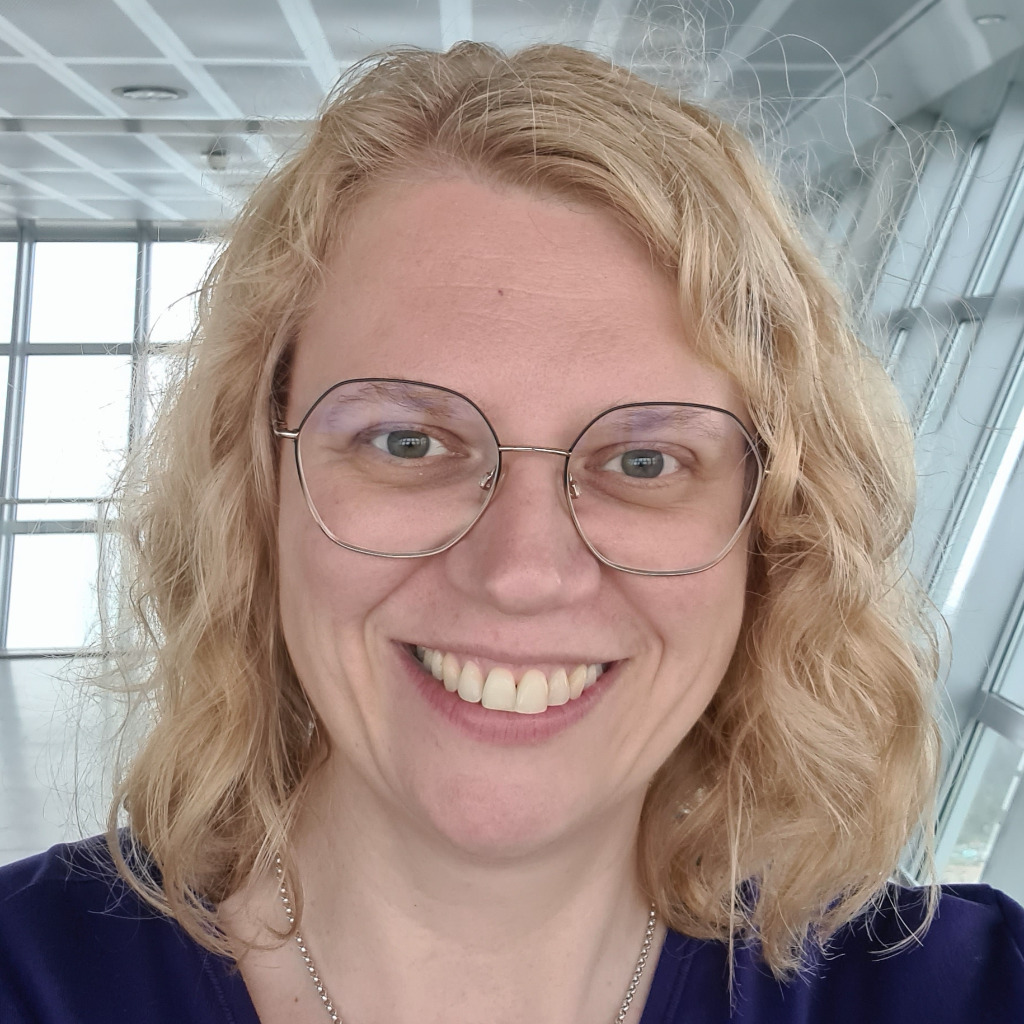 Yvonne Stolze Inhaberin STOLZE Augenoptik Uhren Schmuck XING