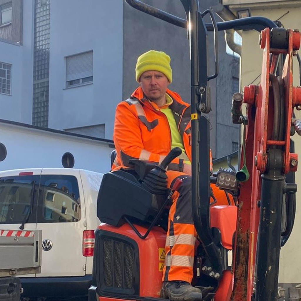 Niklas Kaiser - Strassenbau Meister / Polier - PORR Verkehrswegebau ...