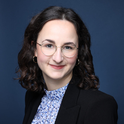 Nora Mergl