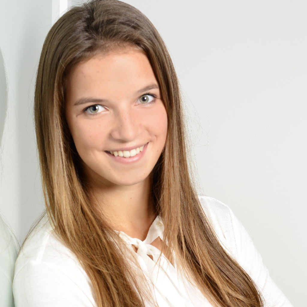 Lea Riepenhausen Assistant Manager Deal Advisory KPMG AG lea-riepenhausen-assistant-manager-deal-advisory-kpmg-ag
