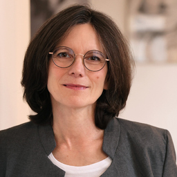 Dr. Birgit Oberbach