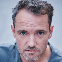 Prof. Dominik Schiefner