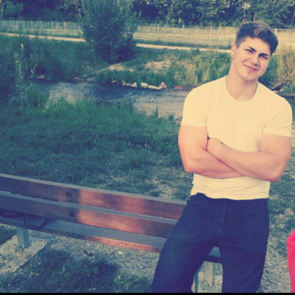 Pertl aus Augsburg in der Personensuche von Das Telefonbuch