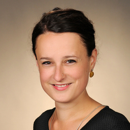 Julia Zirbel