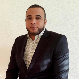Carlos Aquino