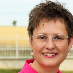 Claudia Pehl