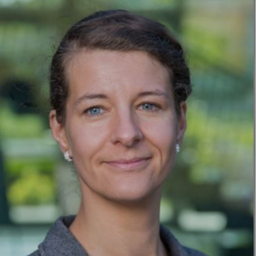 Carola Große