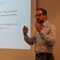 Dr. Andreas Wierz