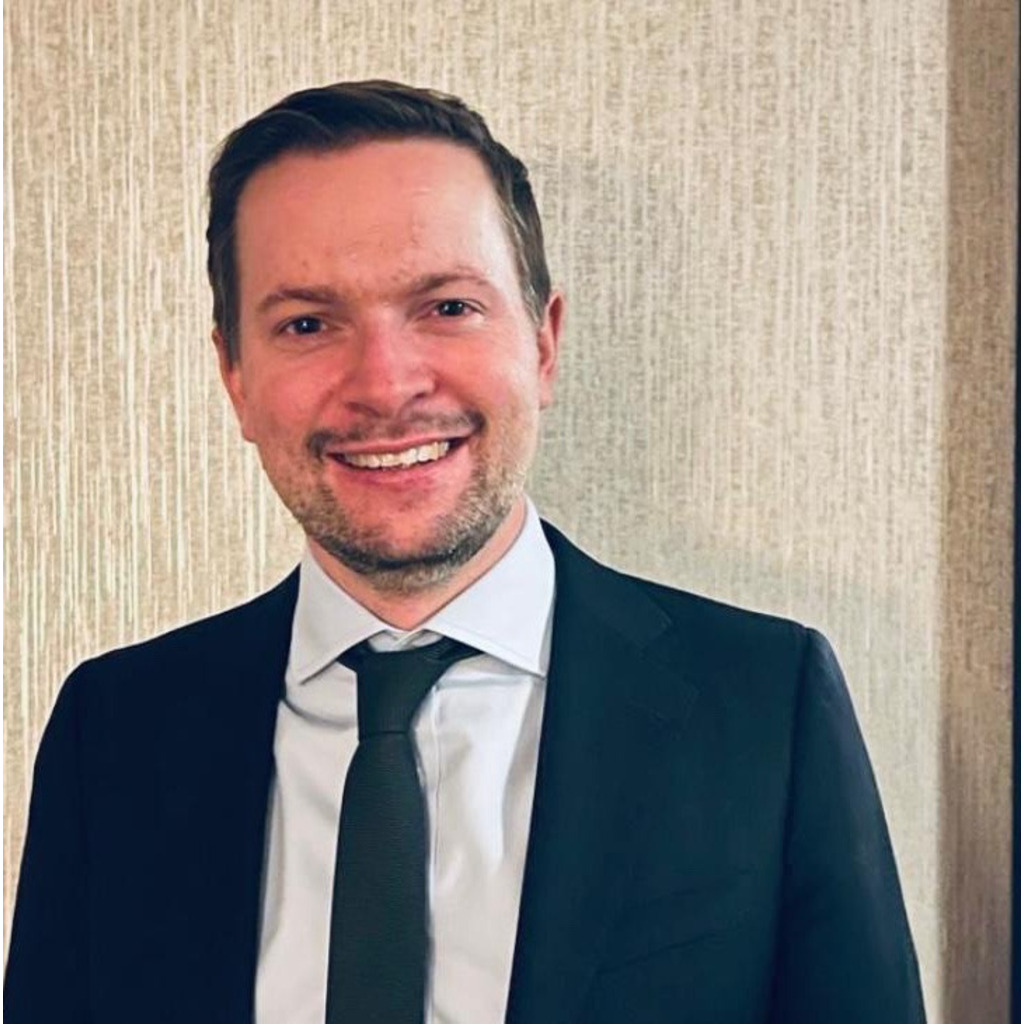 Malte Gaertner Vice President Sales, EMEA Paradox XING