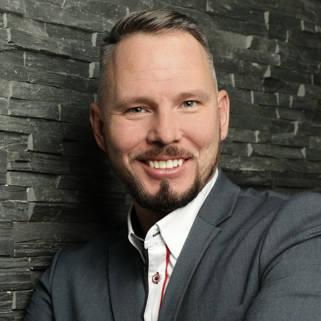 Viktor Wiegel Geschäftsführer Folienexperte Wiegel XING