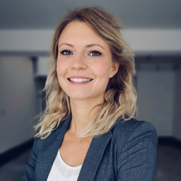 Julia Wolf