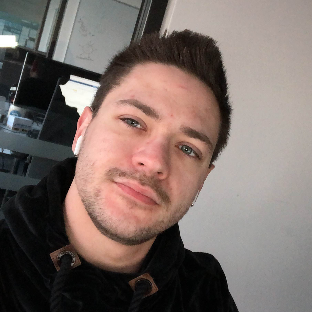 Alexander Schuck CEO, CoFounder Projekt Code XING