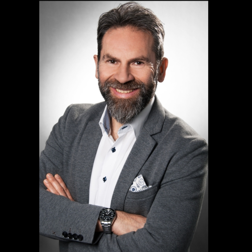 Matthias Luchs Geschäftsführer Amitias Intensivpflege GbR XING