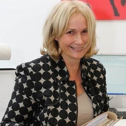 Claudia Wiest