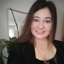 Yasemin Mayr