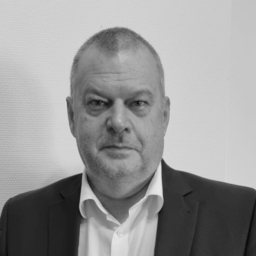 Dr. Matthias Röttger