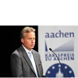 Dr. Uwe Beyer