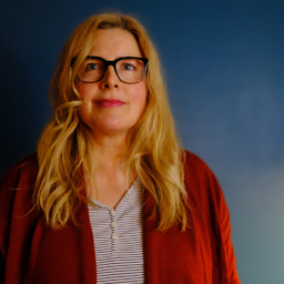 Julia Uthmann