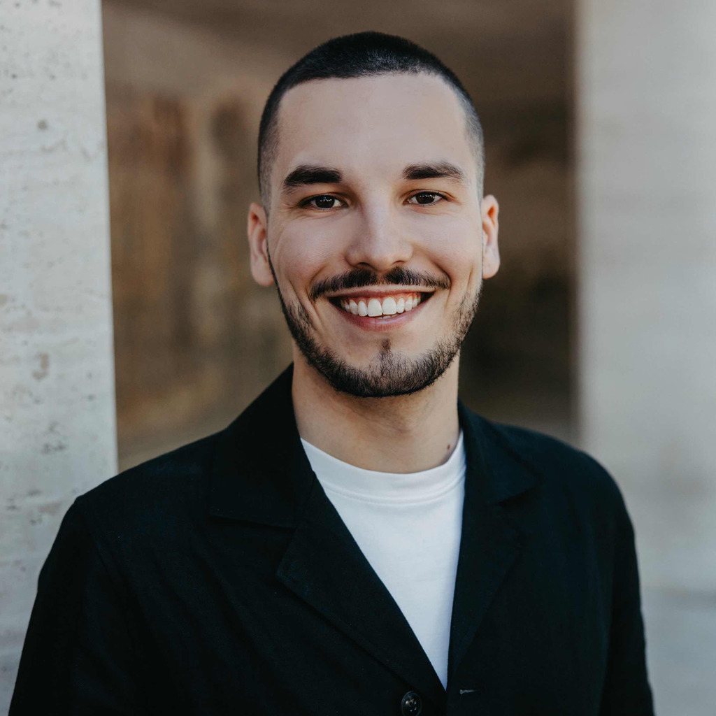 Jonathan Dietrich Buyer Fashion Sneaker, Cycling Wear, Tennis Wear