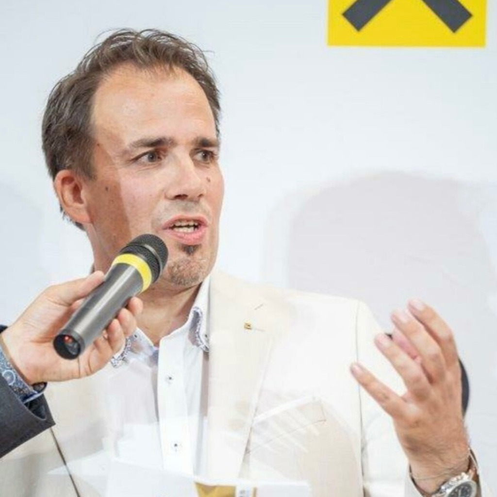 Egon Klinger CMC Direktor Raiffeisenbank SüdWeststeiermark XING