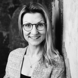 Julia Schughart