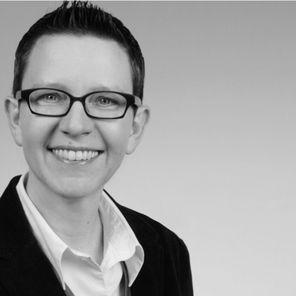 Simone Reiners Fachberaterin Komposit ERGO Group AG XING