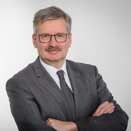 Dr. Henrik Büscher