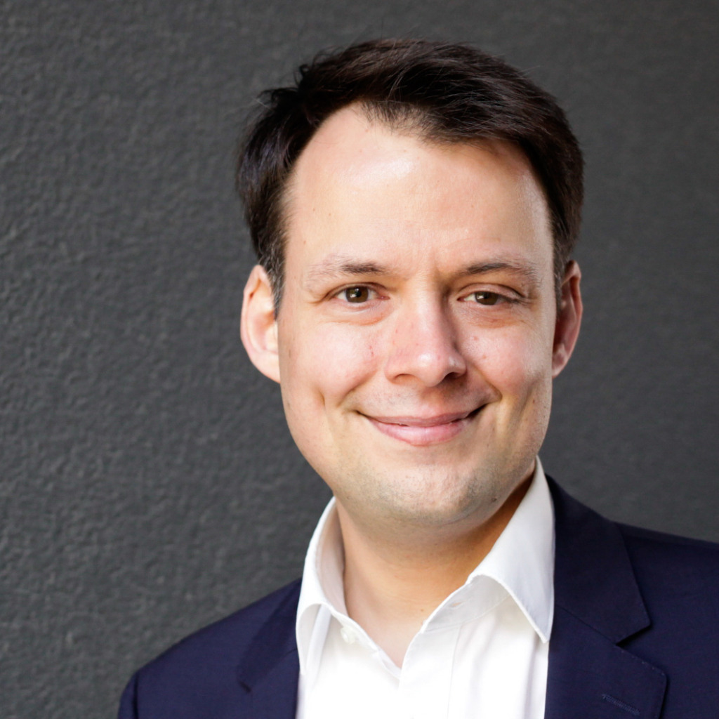 Henrik Schober Director Curricular Affairs Hertie School of