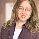 Julia Iskenius