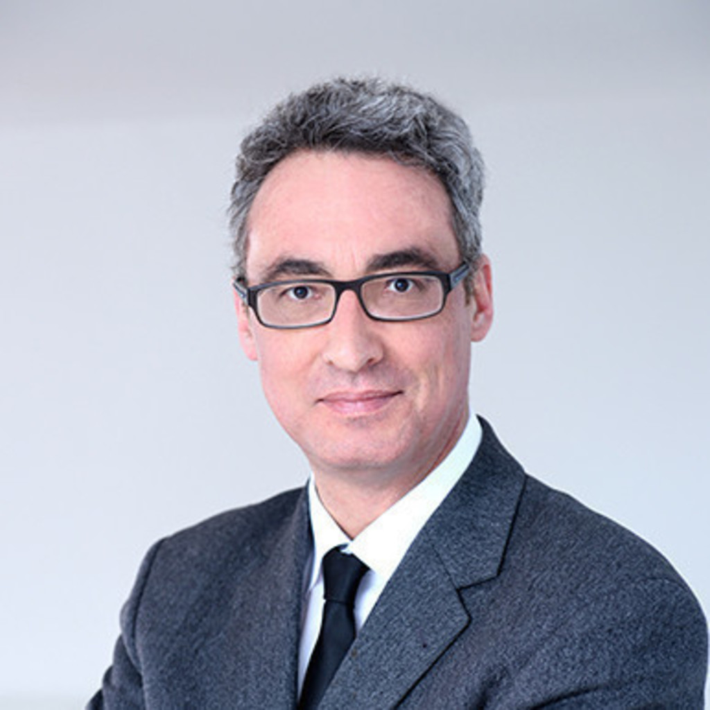 Dr. Peter Drechsler Director QM & RA, PRRC Art. 15 MDR caresyntax